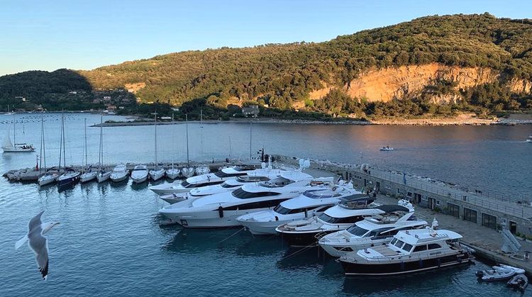 Yacht mooring in Portovenere