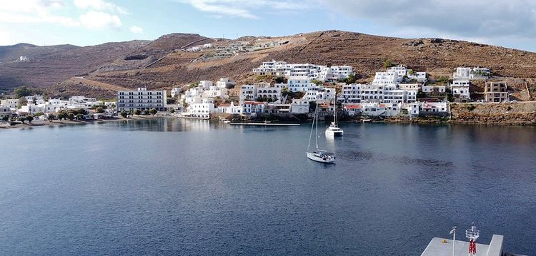 Yachts at anchor in Merichas