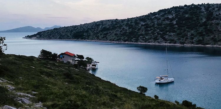 Yacht  anchorage in Lavsa bay