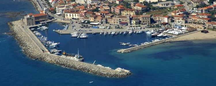 Yacht Marina Acсiaroli