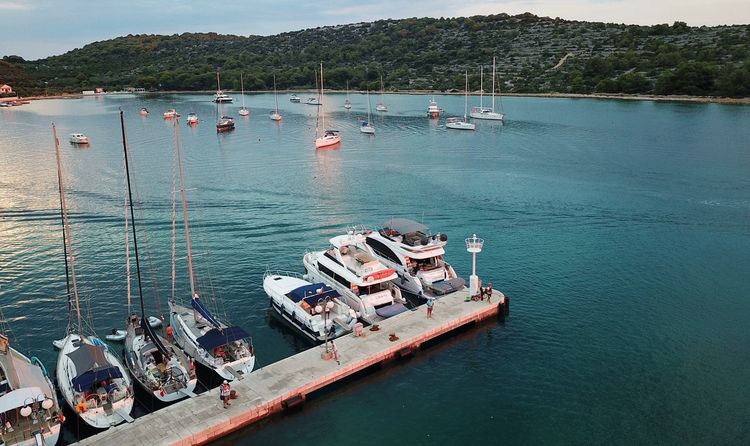 Yacht moorings in Kaprie Bay