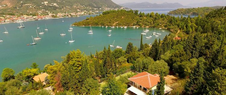 Yacht anchorage in Tranquil Bay