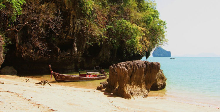 A cove on Phanak Island near the eastern yacht anchorage