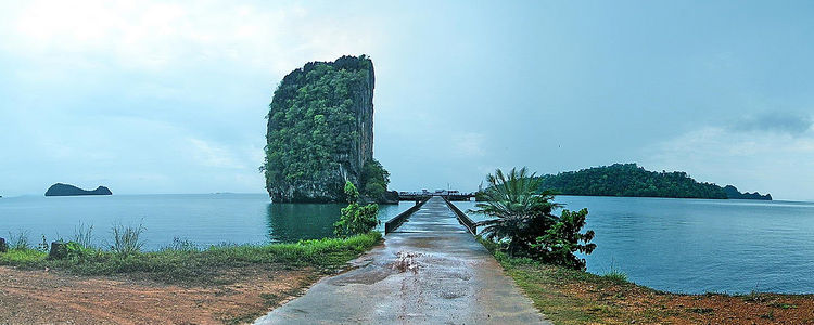 Yacht anchorages off Tarutao Island