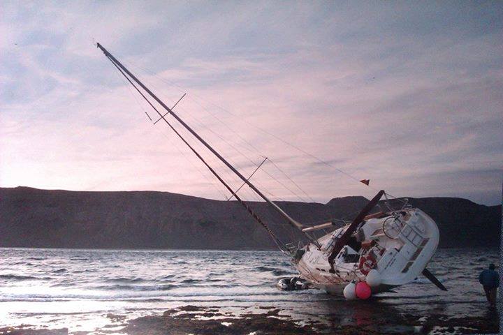 A yacht at low tide off Graciosa Island