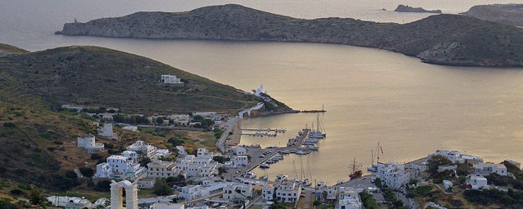 Yacht moorings in the Port Ios