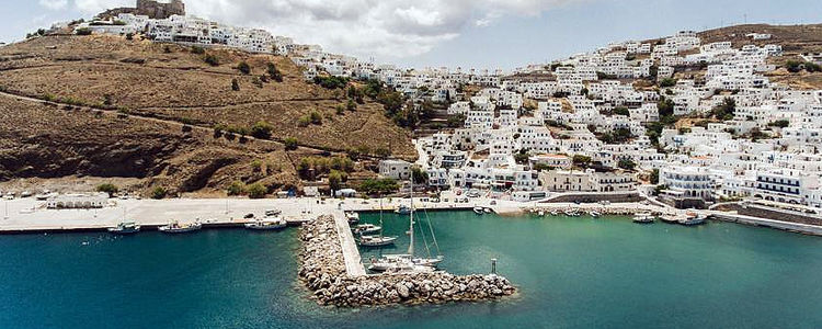 Yacht mooring in Astypalaia harbor