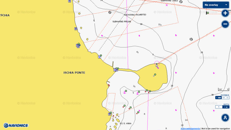 Откыть карту Navionics якорной стоянки яхт у Арагонского замка на острове Искья. Острова Понца. Италия