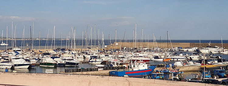 Yacht Marina di Santa Marinella