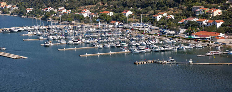 Yacht Marina Supetarska Draga