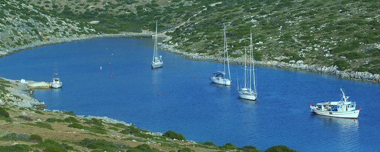 Yacht anchorages in Levitha Bay