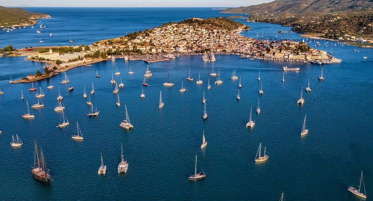 Yacht anchorage in Poros Bay