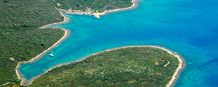 Yacht anchorage in Prtljug Bay