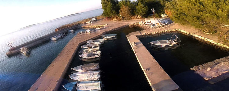 Yacht anchorages in Hrvatin Bay