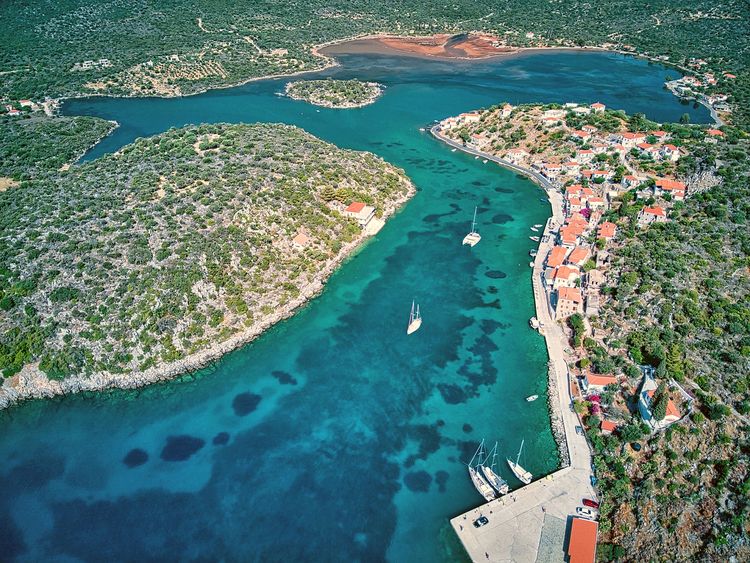 Yacht moorings in the Gerakas Liman