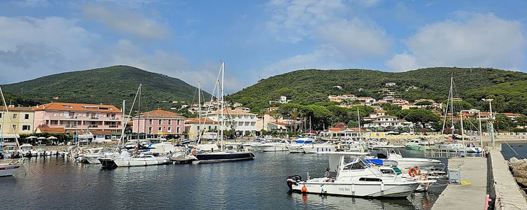 Yacht Marina Cavo