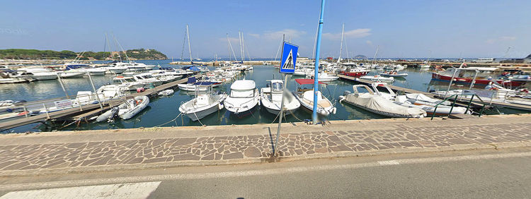 Yacht Marina Cavo