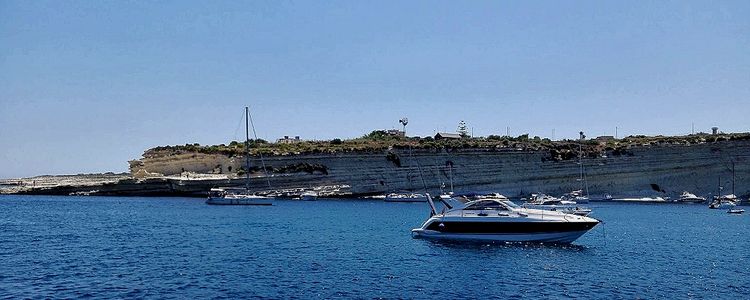 Yacht anchorage in Hofra Z-Żghira Bay