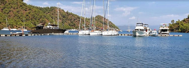 Yachts at the pier in Boynuz Buku Bay