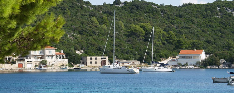 Yacht anchorage in Mali Lago Bay