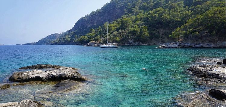 A yacht at anchor in Darbogaz Bay