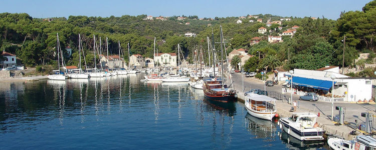 Yacht moorings in Rogac