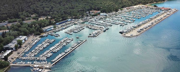 Yacht Marina Spinut