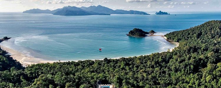 Yacht anchorage in Datai Bay