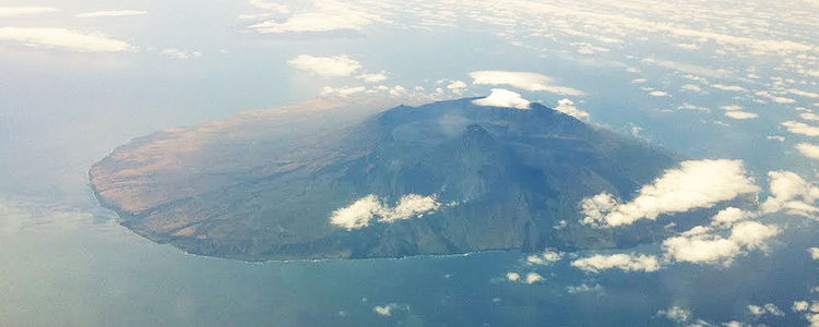 The active Fogu volcano