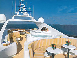 Sundeck & Jacuzzi