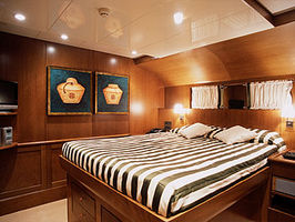 Double Cabin