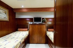 Guest Port Twin Cabin