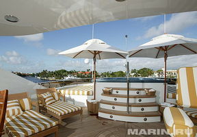 Jacuzzi on sun deck