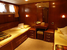 En-Suite Guest Twin Cabin