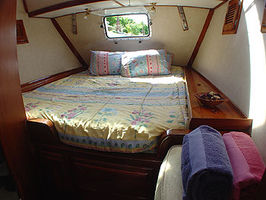 En-Suite Guest Queen Cabin