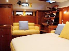 Aft master queen suite