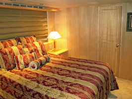 Queen Stateroom