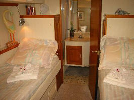 Guest Twin Portside, En-Suite