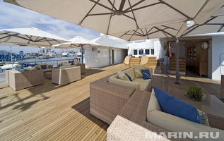 SUN DECK / SEATING AREA