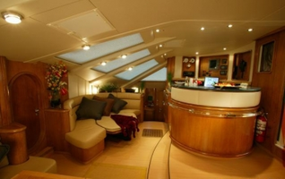 Lolalita Main Salon, looking starboard.