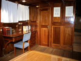 Main Dinette