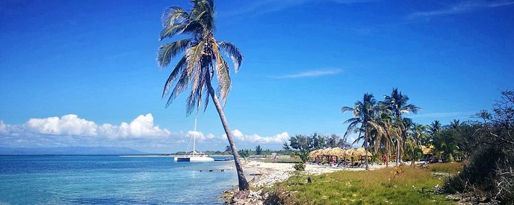 Yacht anchorage off Cayo Blanco