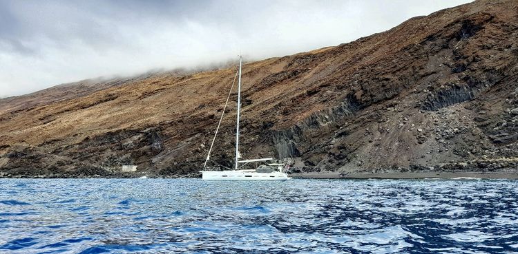 Yacht anchorage at Alcusas Beach