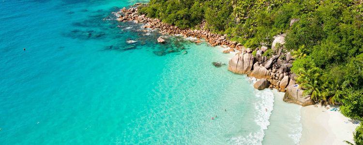 Yacht anchorages at St. Anne's Bay Cabot