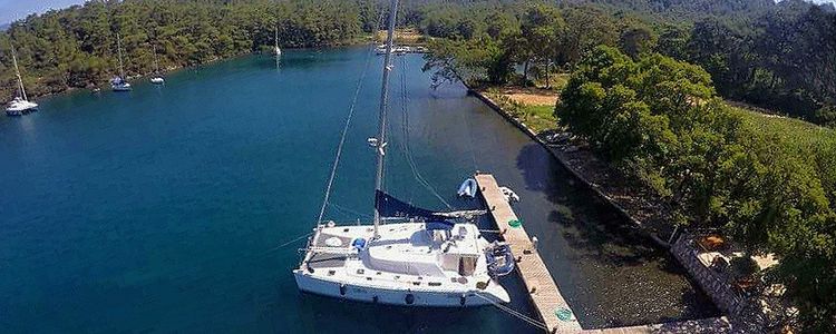 Yacht anchorages in the Okluk Bay