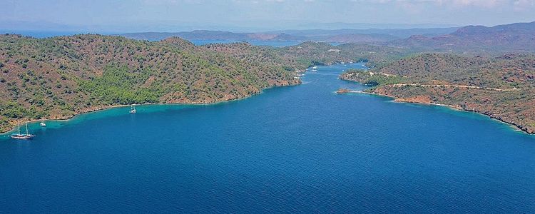 Yacht anchorages in Bencik Bay