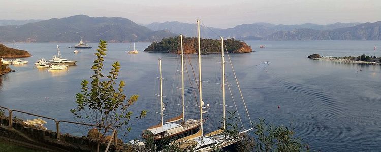 Yacht anchorage near Tavsan Island