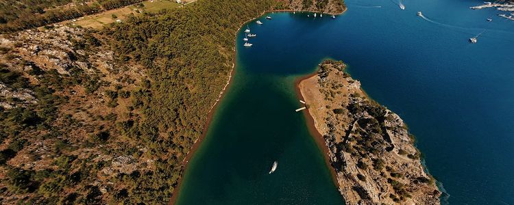 Yacht anchorages near Kale island