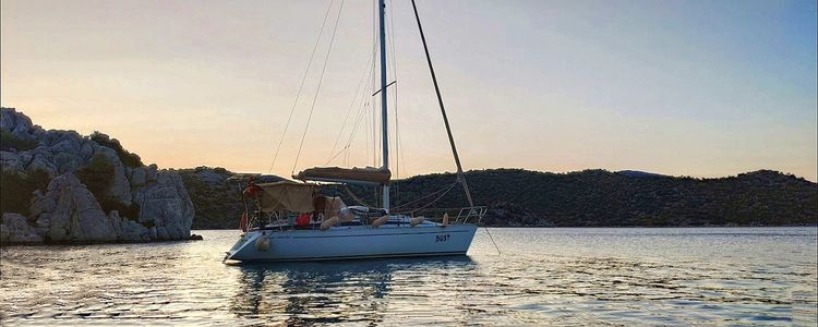 Yacht anchorages in Saksili Bay