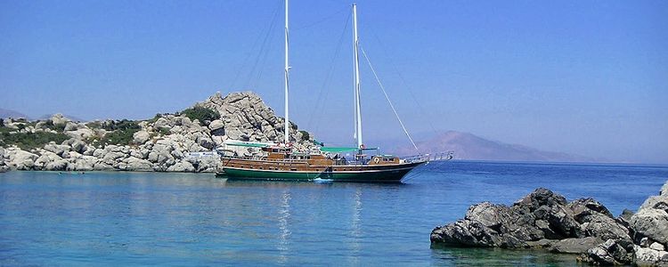 Yacht anchorage near Oglanboguldu Island